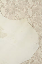 画像をギャラリービューアに読み込む, アウトレット パイソン柄 0.9mm c/#BEIGE
