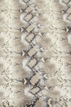 画像をギャラリービューアに読み込む, アウトレット 蛇柄レザー 0.9mm c/#BLACK/WHITE